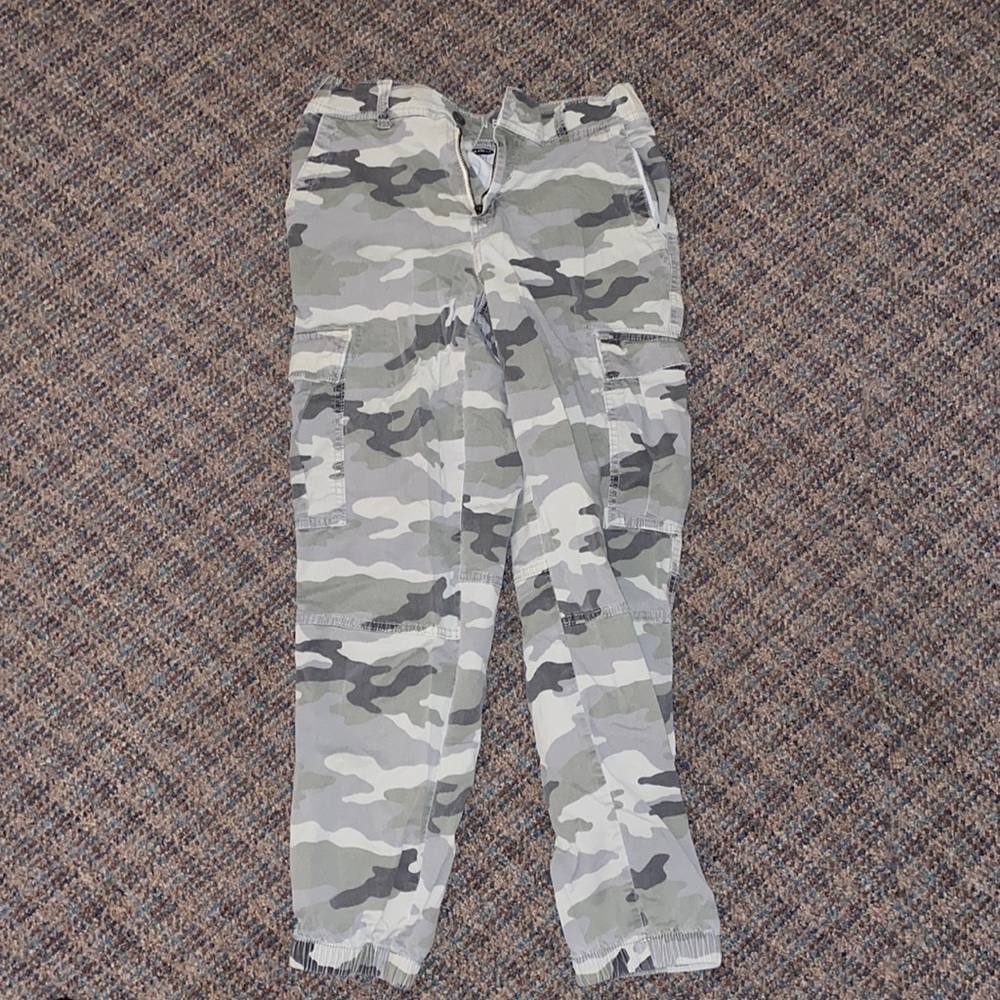 American Eagle Camo Joggers